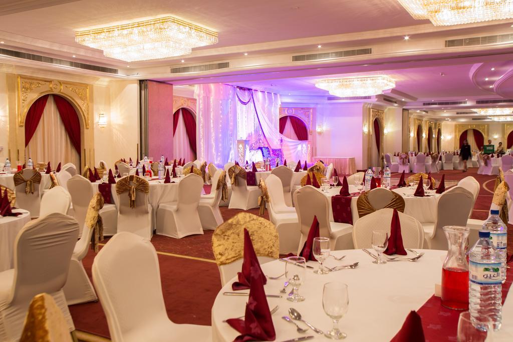 Grand Excelsior Hotel Sharjah Exterior photo
