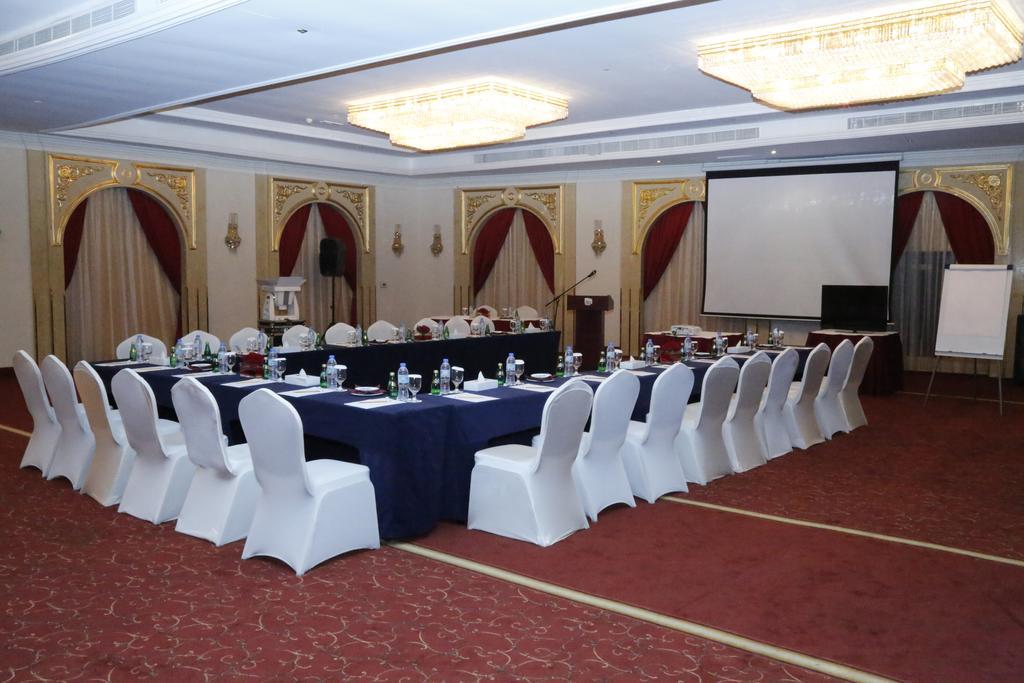 Grand Excelsior Hotel Sharjah Exterior photo
