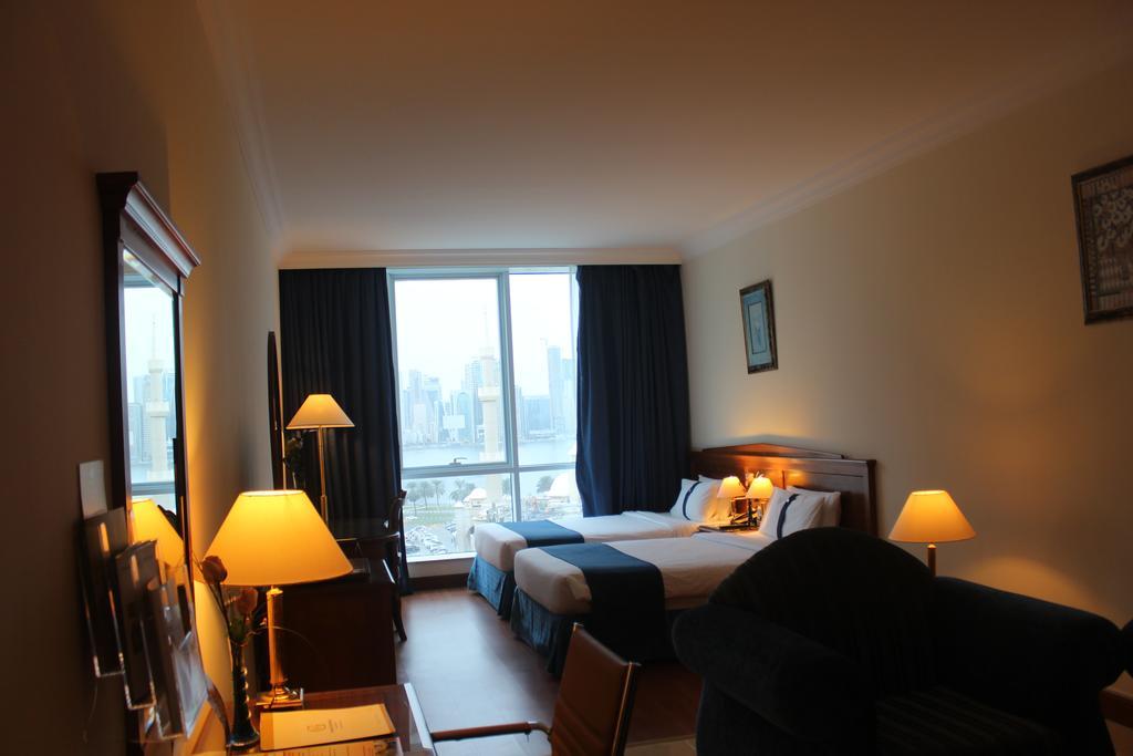 Grand Excelsior Hotel Sharjah Exterior photo