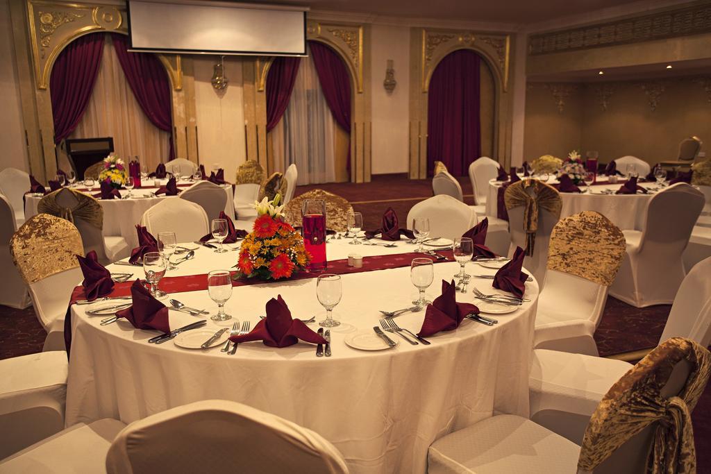 Grand Excelsior Hotel Sharjah Exterior photo